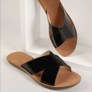 Vegan patent leather slides